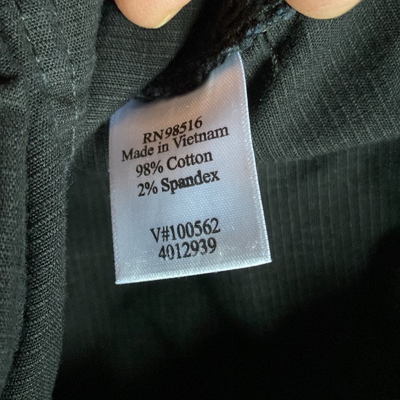 COLDWATER CREEK Black Capris Size 12 - Picture 4 of 11